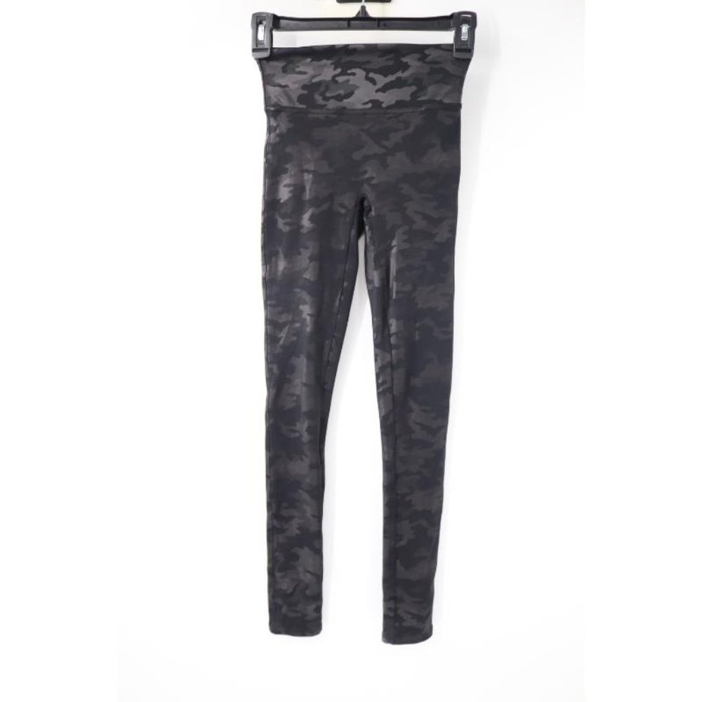 spanx leggings women's XS Faux‎ leather Camo nylon blend high waist stretch